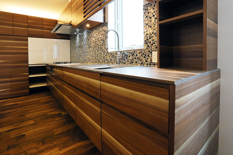 上海瑞欣裝飾材料有限公司